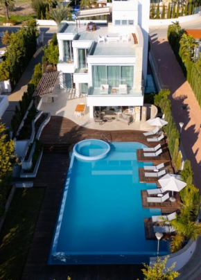 Vivo Mare Beachfront Villas - Seashell